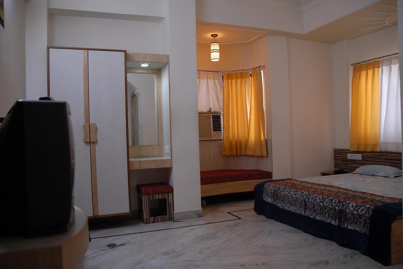 Hotel Vrinda Nāthdwāra Kültér fotó