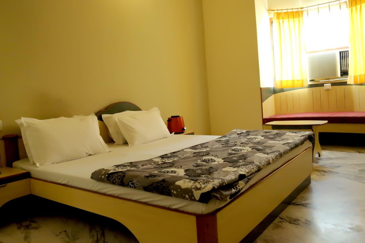 Hotel Vrinda Nāthdwāra Kültér fotó